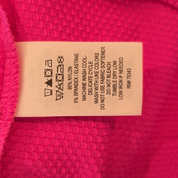 Tommy Bahama 💖NWT💖 Size Large Active Pink Top with Pink Zipper !💖💖 - Picture 15 of 15